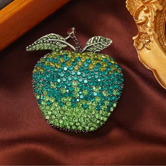 Betsey Johnson Green Blue Apple Brooch - Picture 1 of 8